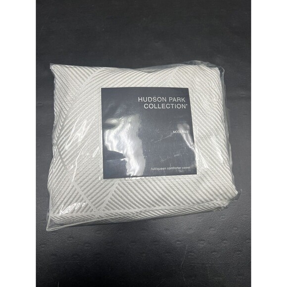 Hudson Park Moderno Full/Queen Duvet Cover - Picture 1 of 6